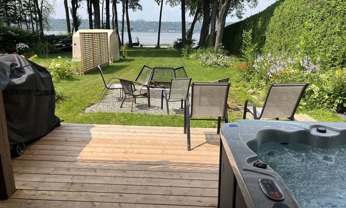 Saint-Romuald House | Au Chemin du Fleuve