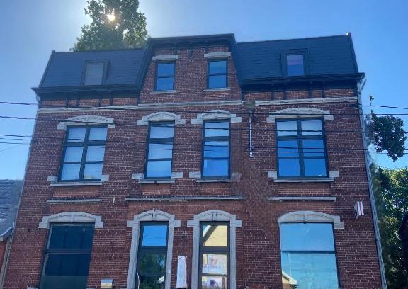 Remicourt House | Au saut du Train