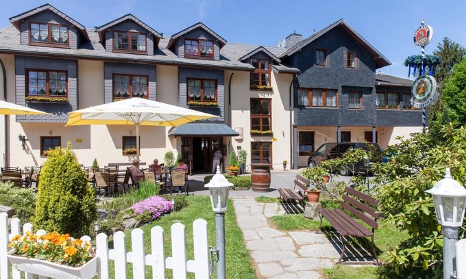 Bad Gottleuba-Berggiesshuebel Hotel | Augustusberg Hotel & Restaurant