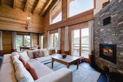 Riddes Ski Chalet | Authentic Swiss Spa Chalet Nesoya Jacuzzi Sauna