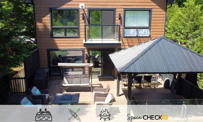 Saint-Calixte Ski Chalet | Aux 4 Foyers ↟ Spa & Wow View ☼ Kayak & Pedalo