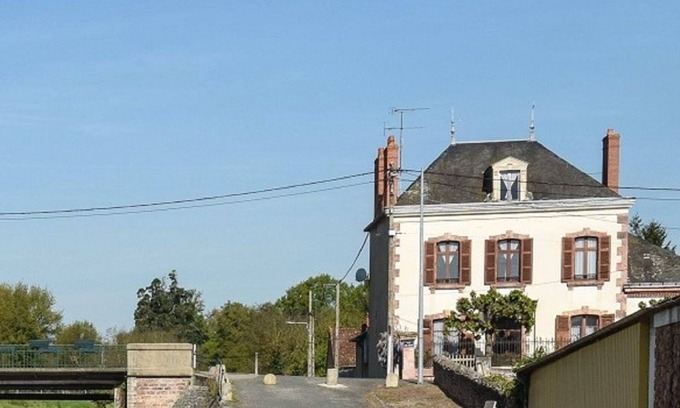 Vallon-en-Sully Bed & Breakfast | Aux baboteurs GDF bed and breakfast 3 épis