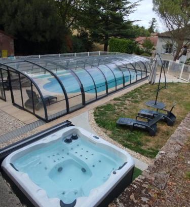 Renaison House | Aux Tilleuls de Renaison