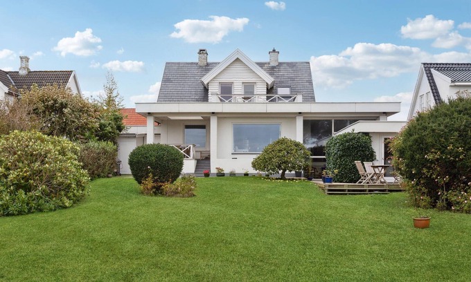 Espergaerde House | Awesome home in Espergærde