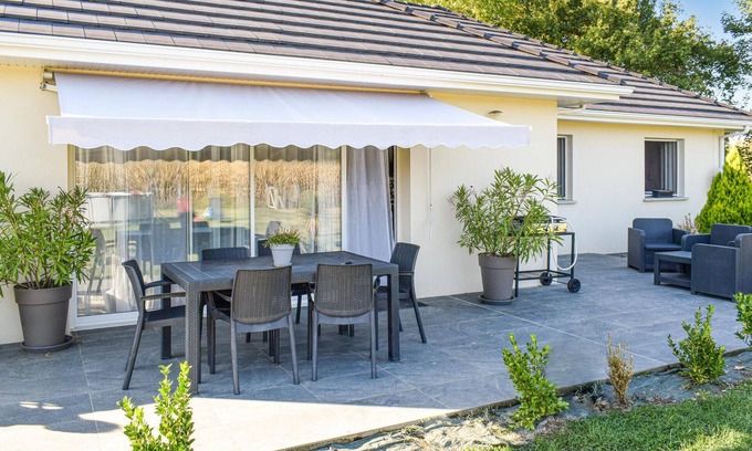 Rivehaute House | Awesome home in Rivehaute with WiFi