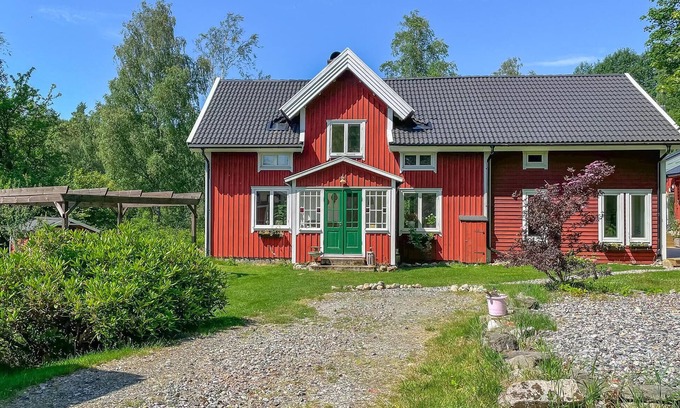 Seglora House | Awesome home in Seglora with WiFi