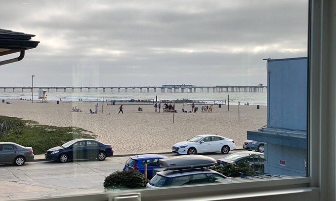 Ocean Beach Apartment | Awesome View of Beach + Pier, Queen + Full + Couch, Kitchen, Hot-tub