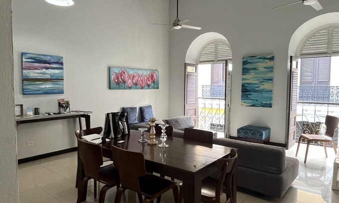 Catedral Apartment | Azul Adoquín- Beautiful Apartment in the heart of Old San Juan