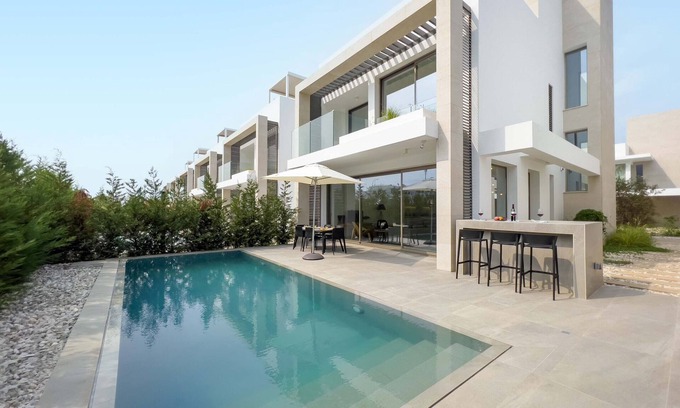 Kapparis Villa | Azure Seaview - Amber Villa - Stunning Seaview Stay