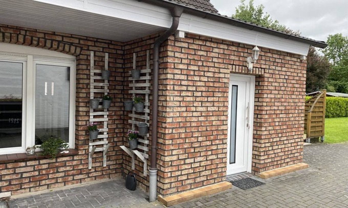 Wolthusen Apartment | Büscher - FeWo Achterdeck - apartment/apartment, shower, WC, living room/bedroom