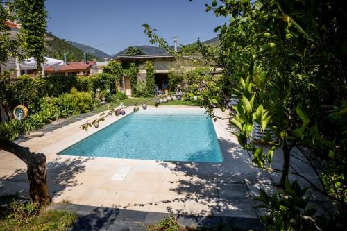 Cisano sul Neva Bed & Breakfast | B&B Casa Rosso - Le Cantine