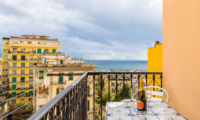 Vittorio Emanuele Bed & Breakfast | B&B Civico 33 - Parthenope Qdpl