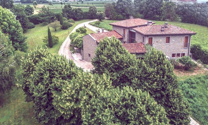 Palazzolo sull'Oglio Bed & Breakfast | B&B VILLA POMEGRANATE