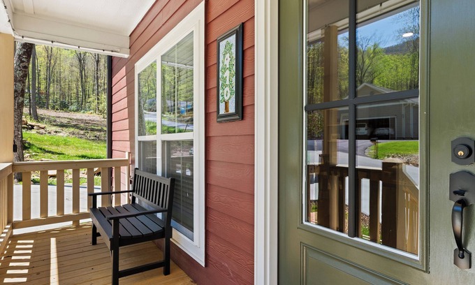 Sherwood Forest Cabin | Babbling Brook-New construction