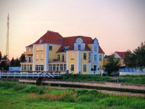 Grenaa Hotel | Badehotellet Grenaa Strand