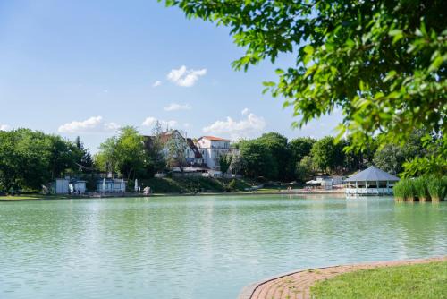 Gyomro Hotel | Bagoly Fogadó