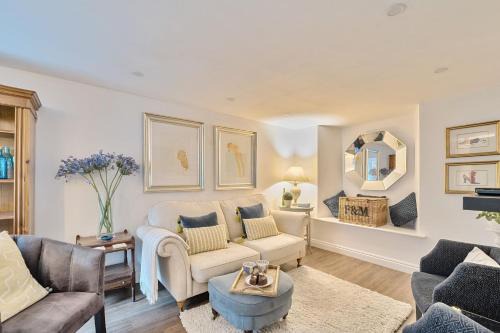 Shaftesbury House | Bakers Cottage