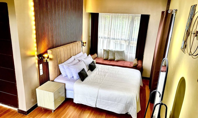 Talisay Villa | Balkonahe in Batangas, Overlooking Taal Lake and Tagaytay