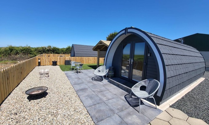 Bushmills Cabin | Ballyhemlin Pods - Blackthorn