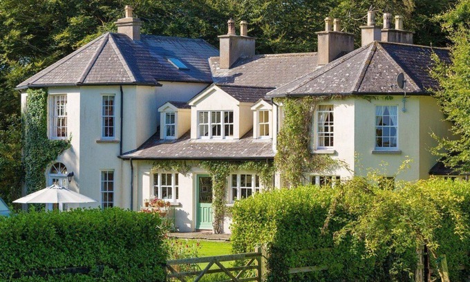 Montfield House | Ballyrane House A Beautiful Country House Located on Ireland's Ancient East