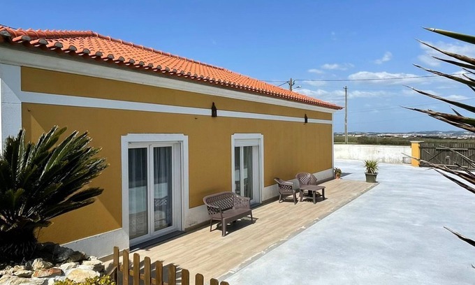 Sao Pedro da Cadeira House | Barrier House (Ericeira)