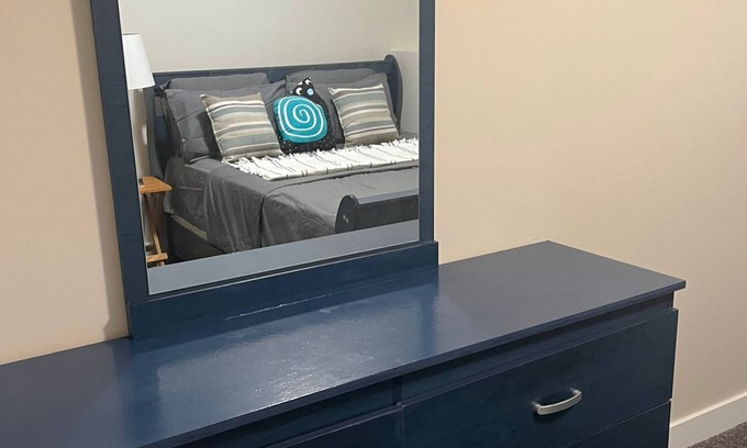 Airdrie House | Basement Suite Nest with WiFi in Airdrie