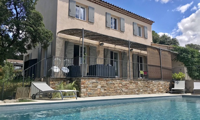 Pourrieres House | Bastide provençale sleeps 6/8