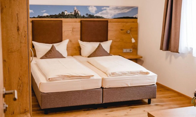 Kipfenberg House | BAUER Gästezimmer