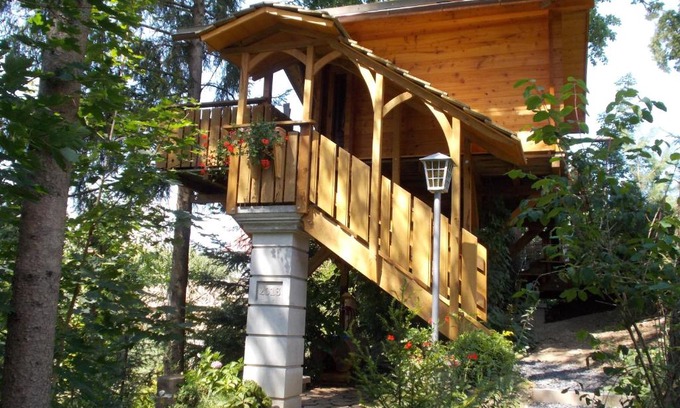 Fischach Ski Chalet | Baumhaus Wolfshöhle