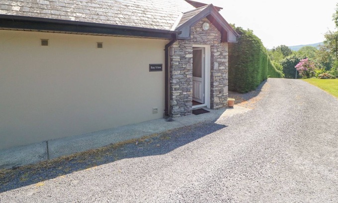 Kenmare Cottage | BAY VIEW APARTMENT, family friendly in Kenmare, County Kerry