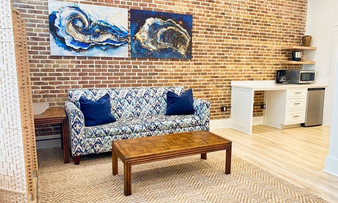 Cape Charles Condo | Bayside Getaways Oyster Oasis - Chesapeake Properties