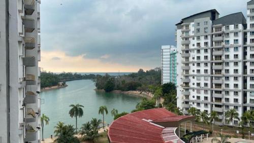 Baharu Apartment | BayView Villas A (8 pax, Swimming pool, Seaview, Bbq)