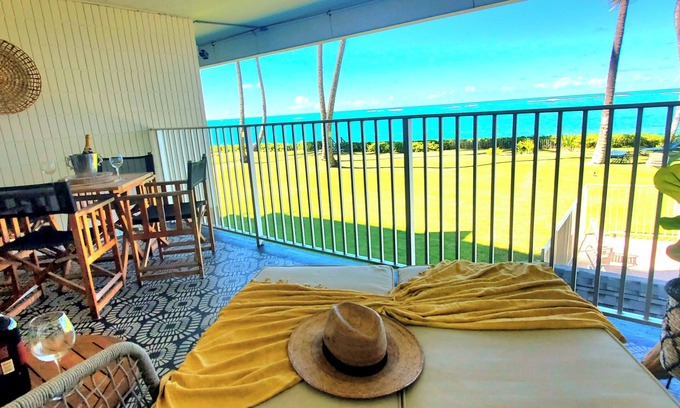 Punaluu Condo | Beach Front Condo w/Beautiful Sunrises on Private Sandy Beach + Turtles + Perfect Snorkel Spot