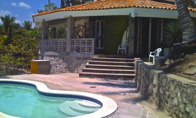 Chiltiupan House | Beach Front House Pool at Surf K59 & K61 + Guest House, Apartment, Security 24/7