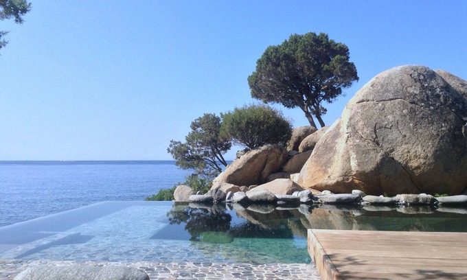 Torre delle Stelle Villa | Beach front Villa with Infinity Pool