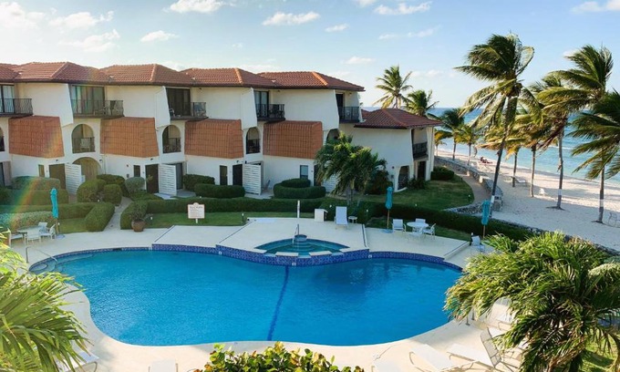 West Bay Apartment | Beach Living at Villas Pappagallo BLEV