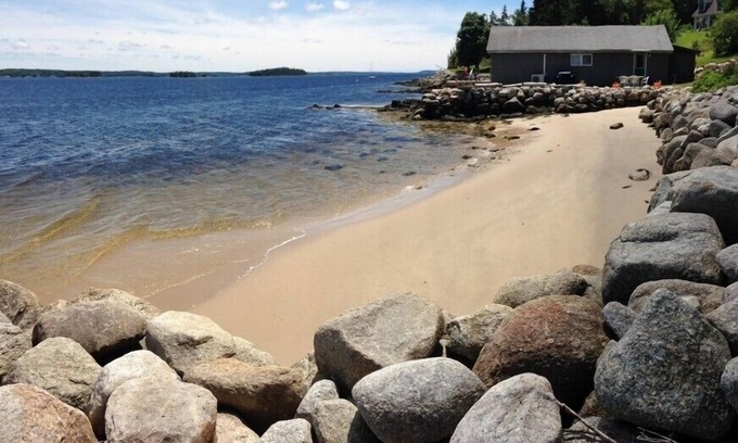 Ingramport Cottage | Beachfront Cottage on Beautiful St Margarets Bay - Ingramport, Nova Scotia
