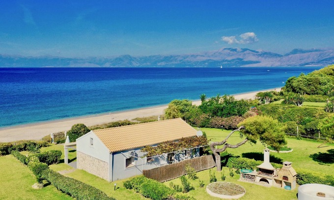 Acharavi Villa | Beachfront Villa Stato Da Mar Grande