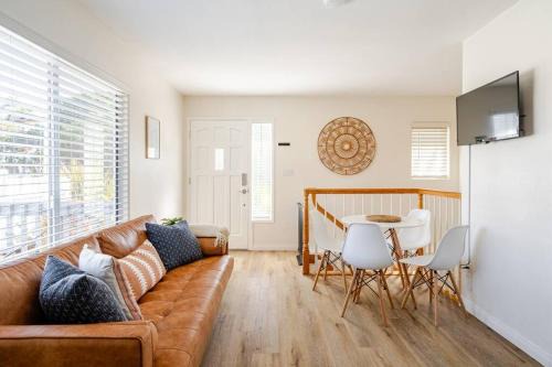 Leucadia House | Beacons Beach Cottage