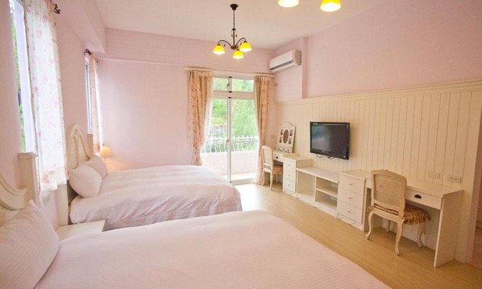 Puli Bed & Breakfast | Bear Meets Moose Homestay B&B