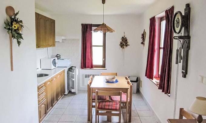 Velke Petrovice House | Beautiful private villa for 6 guests with WIFI, pool, TV, patio, pets allowed and panoramic view