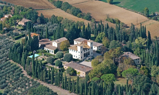 Montagnano Villa | Beautiful 17th Century Medici Tuscan Villa