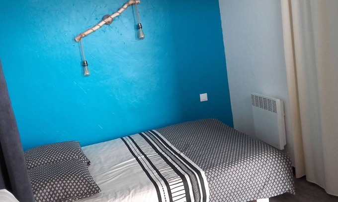 Saint-Nazaire Apartment | Beautiful apartment located canet beach center