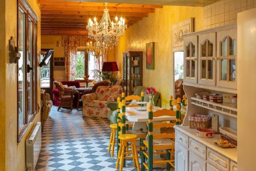 Castronuno House | Beautiful Alamedas - el arte de descansar entre jardines y viñedos