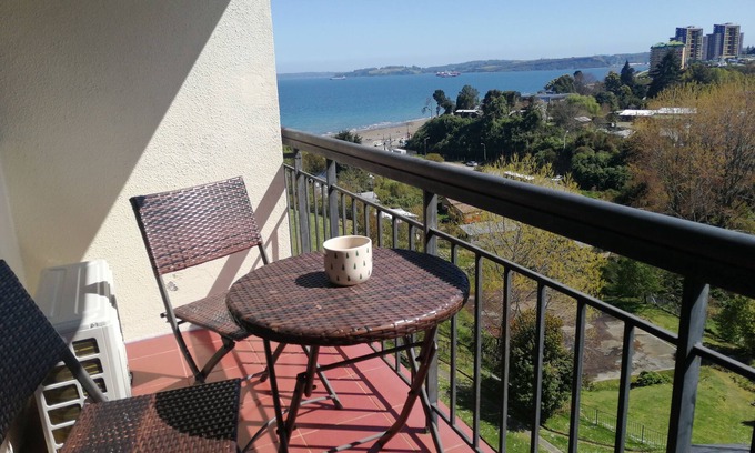 Puerto Montt Apartment | Beautiful apartment with ocean and volcano view -Balneario Pelluco