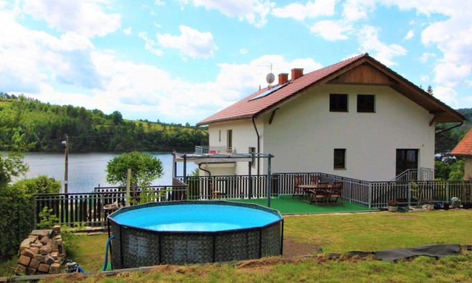 Zupanovice Apartment | Beautiful apartment for 2 guests with pool, WIFI, TV, patio and pets allowed