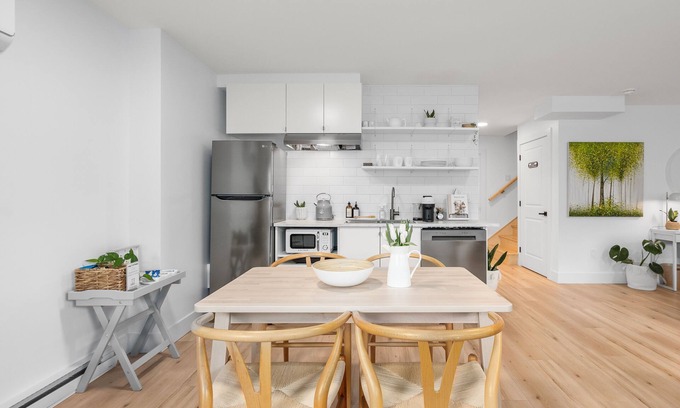 Seabright Apartment | Beautiful Apartment on Peggys Cove Rd in Seabright