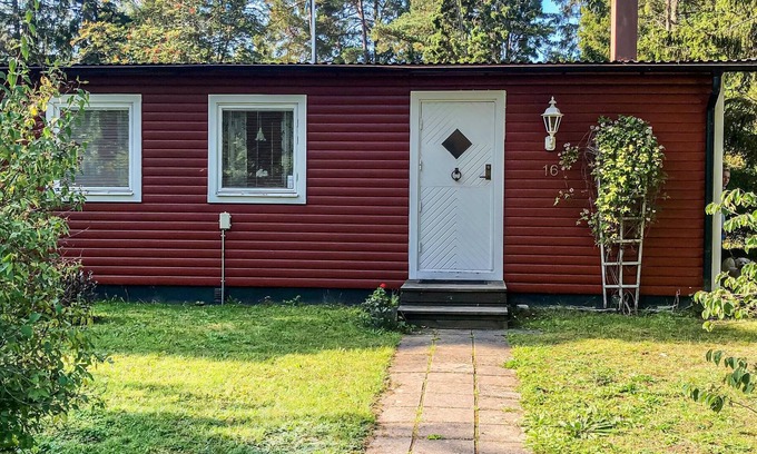 Tofta House | Beautiful, authentic cottage near the coast at Gnisvärd, just a stone's throw from one of Gotland's