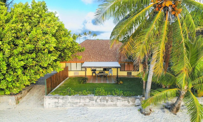 Matira House | Beautiful Beach House on famous Matira Beach!