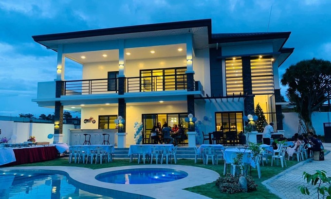 Davao Villa | Beautiful "Casa Grande" Luxury Villa in Davao City